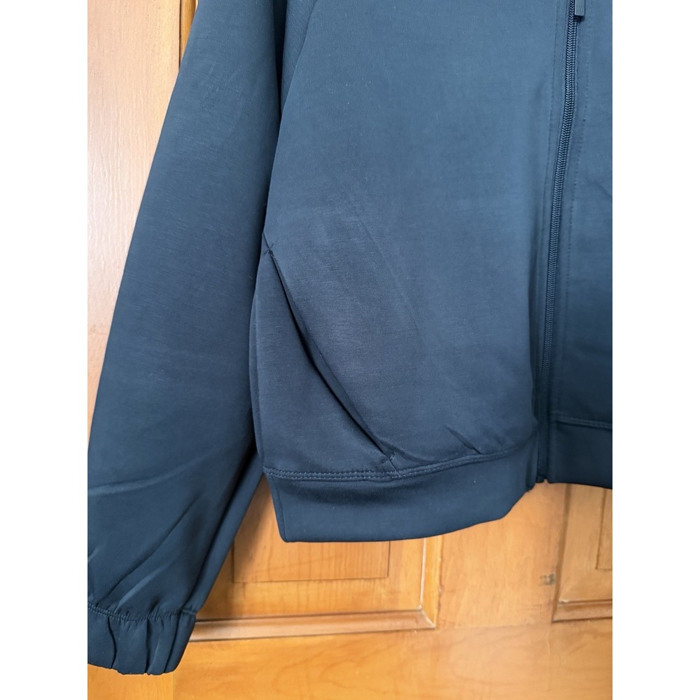 Women's All In Motion Black Airy Sleek Full Zip Jacket Size Small NWT Ultra Soft - Picture 2 of 9